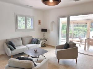 Les Orangers - Villa Piscine 4 Chambres