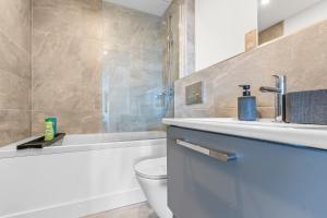 York Penthouse with Hot Tub & View of Minister