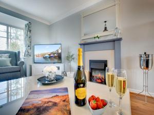 4 Bed in Seahouses 73924