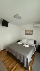 Oasis Downtown GLYFADA