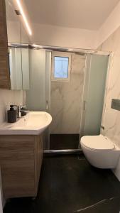 Oasis Downtown GLYFADA