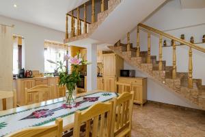 Villa Baranówka - Apartament #8 by ShortStayPoland