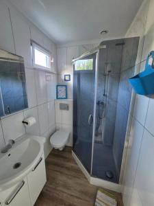 Domek u Loni - z tarasem w zacisznym centrum nad morzem z parkingiem