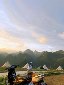 Sunrise Camping Ha Giang Lung Cu