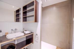 Villas CABOTS Villa Moderne Tout Confort Grand Jardin & Piscine : photos des chambres