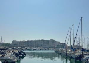 Hotels Hotel Le Carnon : photos des chambres