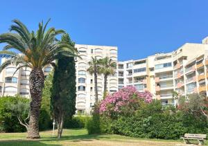 Hotels Hotel Le Carnon : photos des chambres