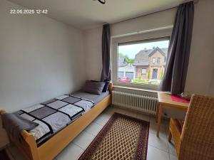Ein bequemes Zimmer in einer ruhigen Umgebung Näher Zentrum mit gemeinsam genutzte Bad und Küchengeräte - Priváty, Kleve