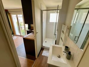 Appartements Studio au calme sur cour : Appartement Standard