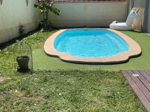 Maisons de vacances Villa with pool : photos des chambres