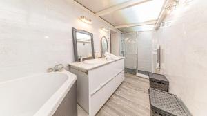 Villas villa frontlake : photos des chambres