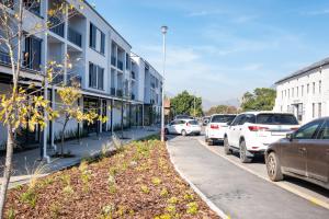 Paarl Studio With Onsite Parking & Modern Comforts