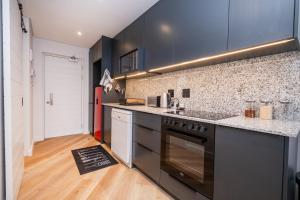 Paarl Studio With Onsite Parking & Modern Comforts