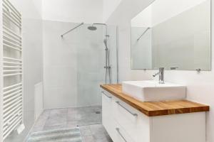 TBS 194 - Elegant apartment in Paris