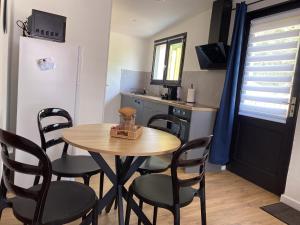 Maisons de vacances gite quend piscine chauffee : Maison 1 Chambre