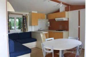 Campings Camping - Piscine - ccagfdb : photos des chambres