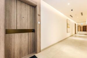 Stylish Studio Near Miracle Garden - Luxury Amenities & Style