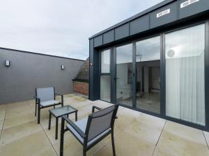 Stylish Central Flat with Private Rooftop Terrace Pass the Keys