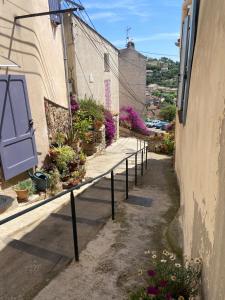 Village house for 4 people with terrace