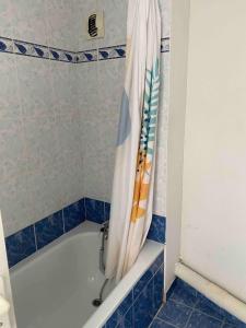 Valras-Loc - T2 Piscine Terrasse