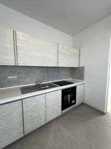 Appartamento con 2 Camere da Letto e Terrazza