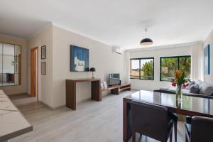 Salgados Beach House