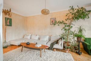 TERRA Design - Award-Winning Apartment - by Flat Manager