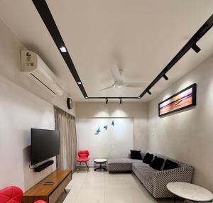 Tranquil Loft Escape