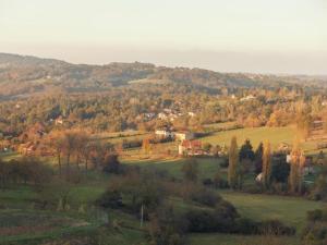 Maisons de vacances Holiday Home in Auvergne with Roofed Garden and Terrace : photos des chambres