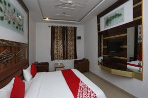 Super Hotel O Shree Radha Resort