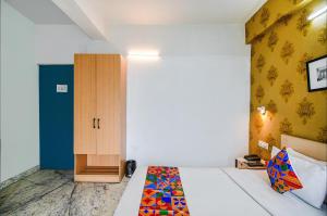 FabHotel Silver Key kalighat