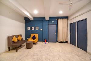FabHotel Silver Key - Near Kali ghat