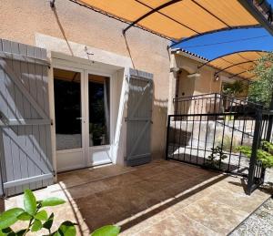 Villas Belle Maison climatisee piscine a 2 pas du centre de Bedoin : photos des chambres