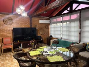 CASA com piscina em ITAIPAVA RJ, no Condomínio Vale da Boa Esperança