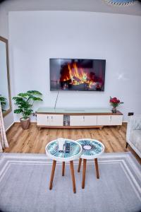 Modern and Luxurious 2 Bedroom