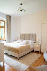 Pałac Ostoja - pokoje gościnne