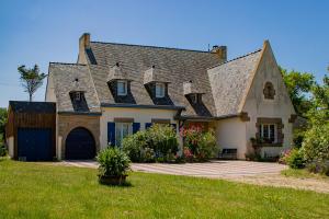 Maisons de vacances Pradic 15 personnes , Cheminee , Jardin , Plage a pied : photos des chambres