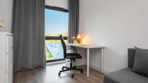 Flatbook - Riverside Loft Gdańsk Apartments with Parking