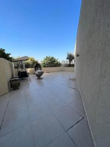 Illigh fully furnished apartment with terrace for rent