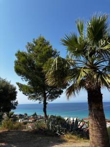 Konstantinos Polichrono Residence