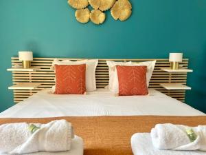 Appartements Tango T2 Clim, Centre-Ville, Parking, Wifi : Appartement 1 Chambre avec Terrasse