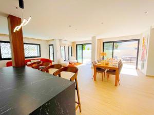 Villa Ambre : détente piscine privée hammam