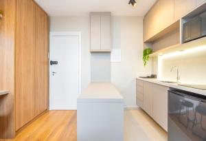 Flat moderno e aconchegante no Ecoville