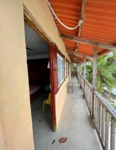 Isla pelicano casa de papel cabaña privada baño compartido