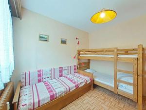Appartements Appartement au centre - 3 pieces, 6 personnes, ascenseur - FR-1-241-222 : photos des chambres
