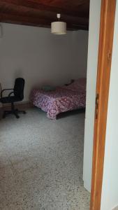 Maisons de vacances Une petite maison dans un quartier calme dans la zone verte proximite tous commerces : photos des chambres