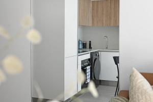 Modern city stay-23rd floor view