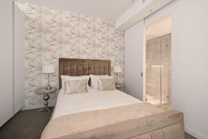 Modern city stay-23rd floor view