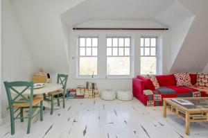 Contemporary 1 bed apartment Chelsea