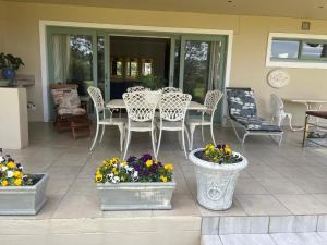 Golfers paradise on 25th green